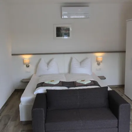 Lägenhet Ferienwohnung Gasthof Lowen *